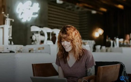 Balancing a Day Job and a Side Hustle: Tips for Success