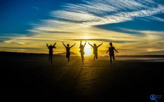 The Difference Between a Boss and a Leader: Key Insights