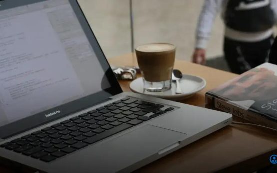 Upskilling vs. Reskilling: Discover the Key Differences